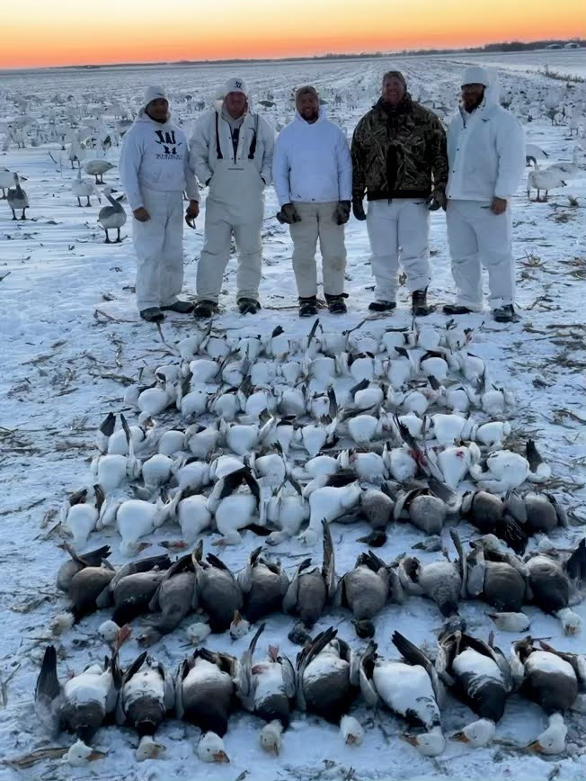 Whiteout Outfitters Spring Snow Goose Hunts IMG_3943.jpg